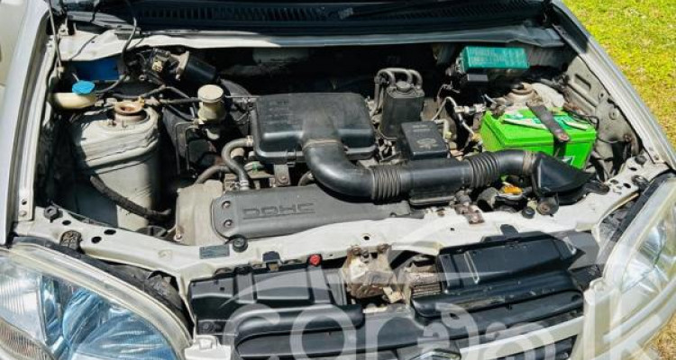 SUZUKI SWIFT 2003