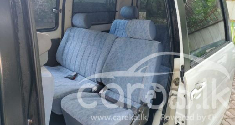 TOYOTA NOAH CR42 1999