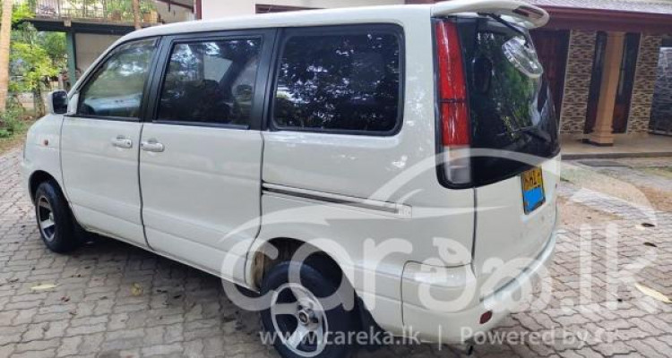 TOYOTA NOAH CR42 1999