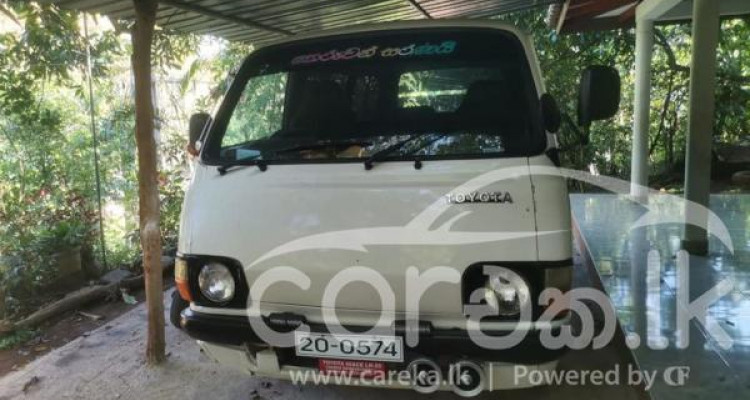 TOYOTA HIACE LH20 1982