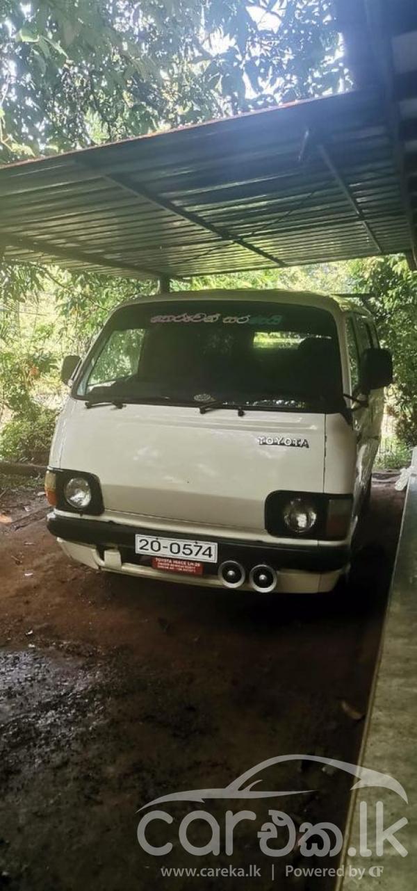 TOYOTA HIACE LH20 1982