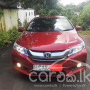 HONDA GRACE 2016
