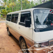 NISSAN CARAVAN 1986