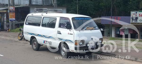 TOYOTA LH30 1982
