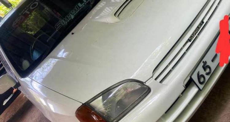 TOYOTA STARLET 1999