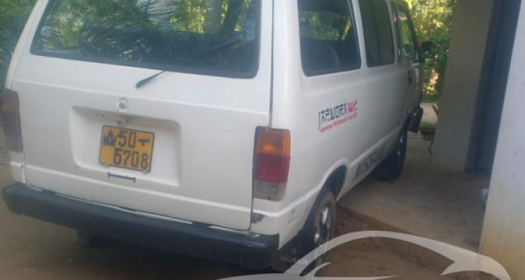 NISSAN VANETTE 1990