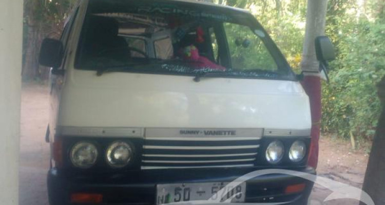 NISSAN VANETTE 1990