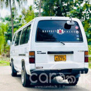 NISSAN CARAVAN 1993