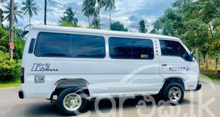 NISSAN CARAVAN 1993