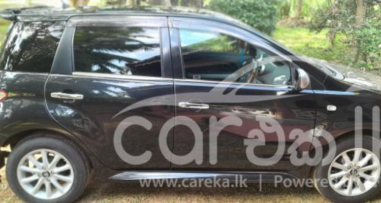 TOYOTA IST 2005