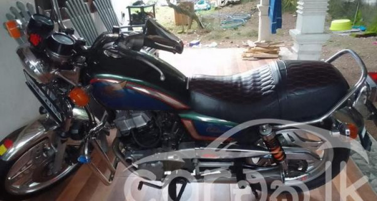 HONDA LA CUSTOM 250 2005