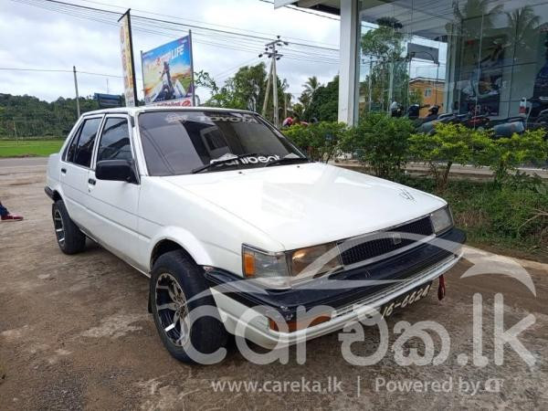 TOYOTA COROLLA AE81 1986