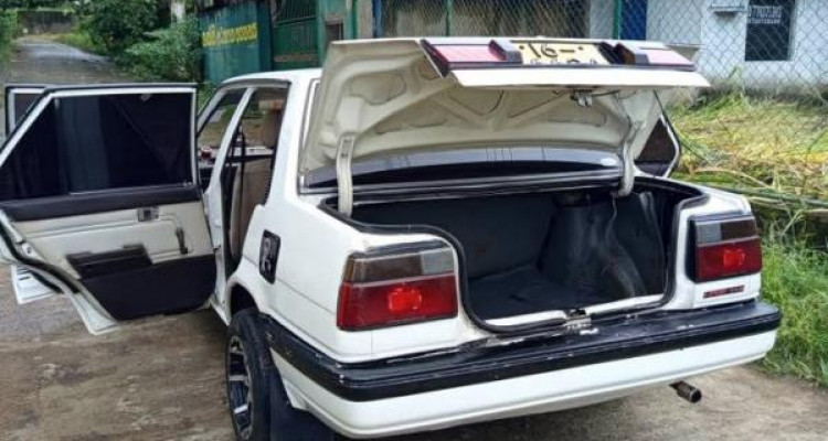TOYOTA COROLLA AE81 1986