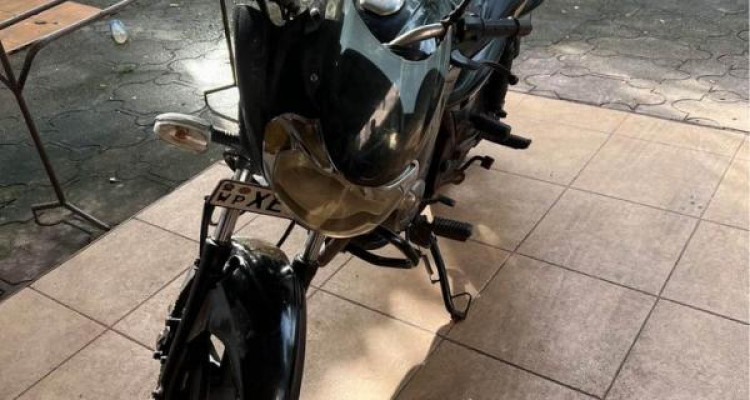 BAJAJ DISCOVER 150 2015
