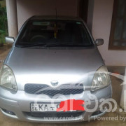 TOYOTA VITZ 2002