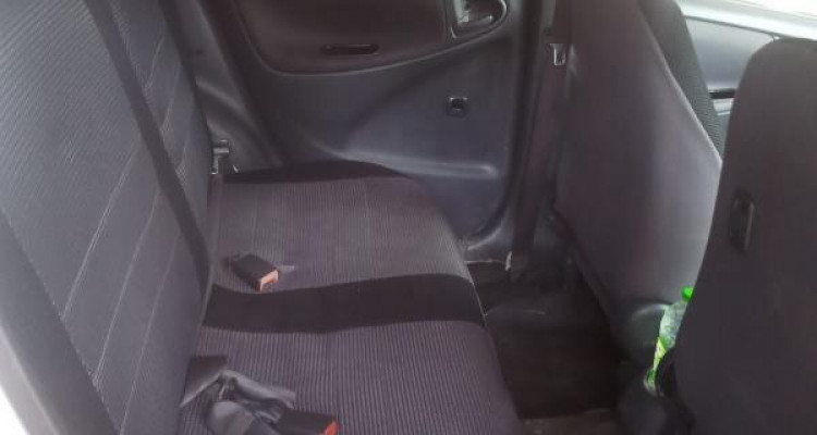 TOYOTA VITZ 2002