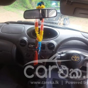 TOYOTA VITZ 2002