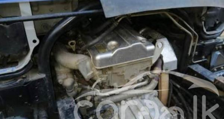 MITSUBISHI CANTER 2005