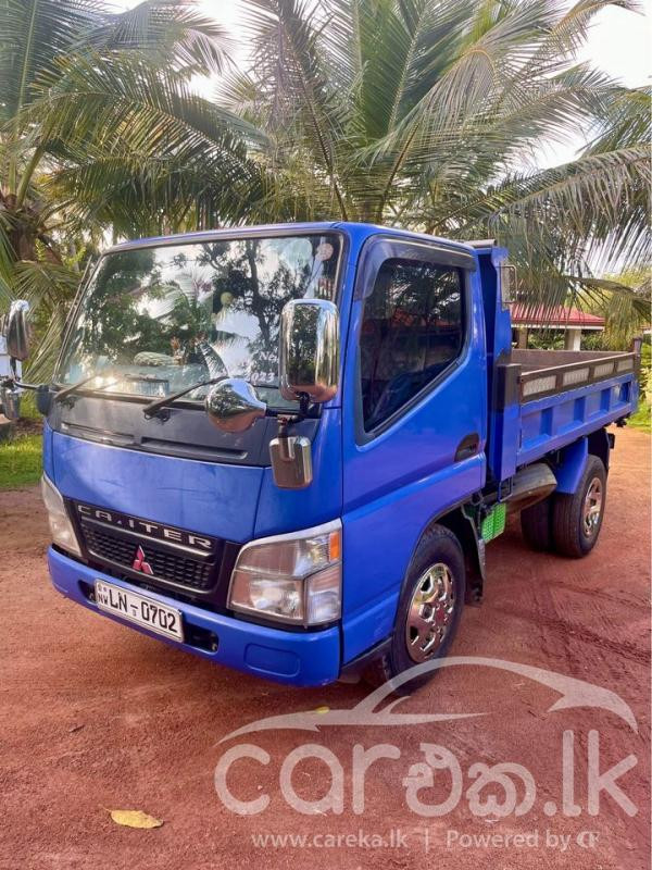 MITSUBISHI CANTER 2005