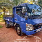 MITSUBISHI CANTER 2005