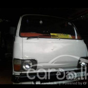 TOYOTA HIACE LH30 1982