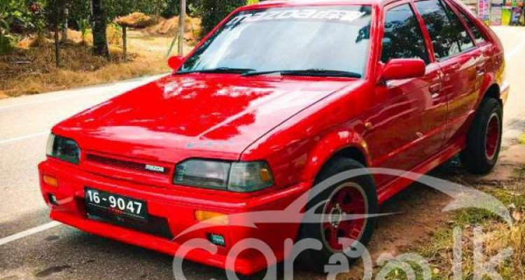 MAZDA FAMILIA 1987