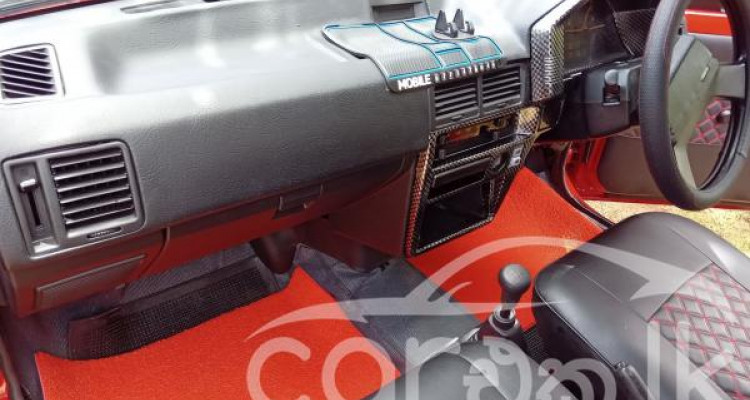 MAZDA FAMILIA 1987