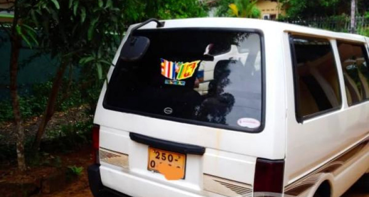 NISSAN VANETTE 1992