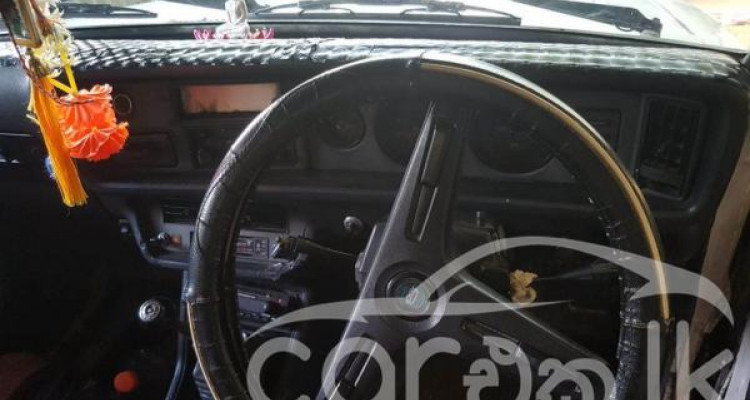 TOYOTA COROLLA 1976