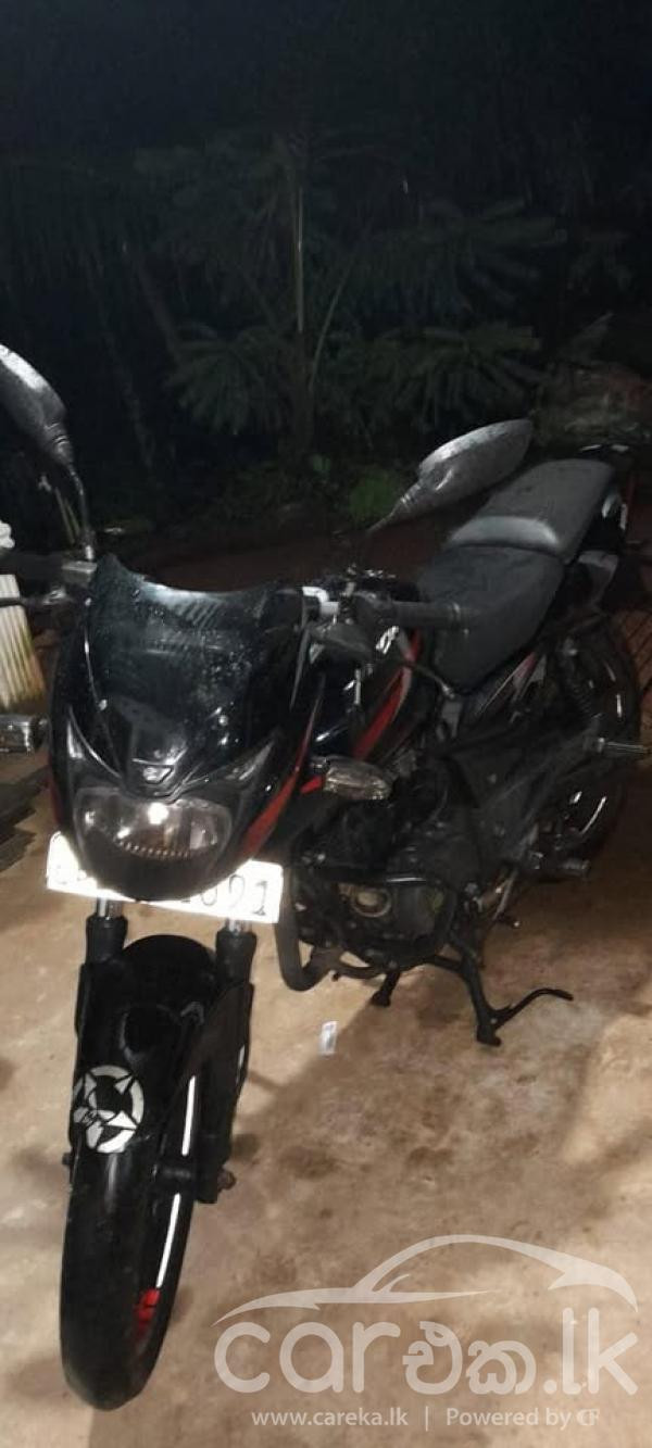BAJAJ PULSAR 180 2018