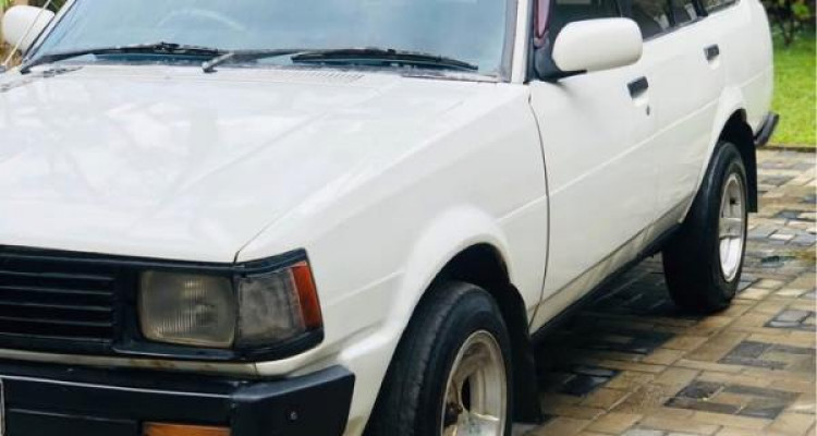 TOYOTA COROLLA KE74 1983