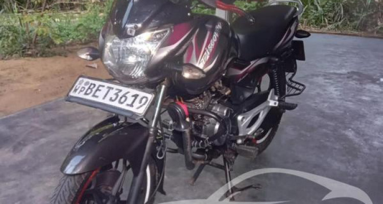 BAJAJ DISCOVER 2016