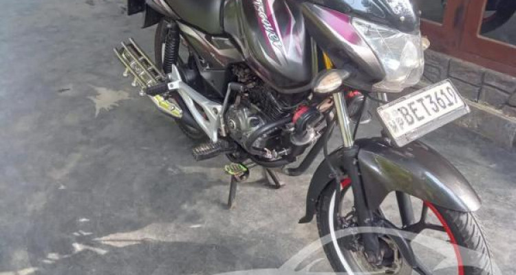 BAJAJ DISCOVER 2016