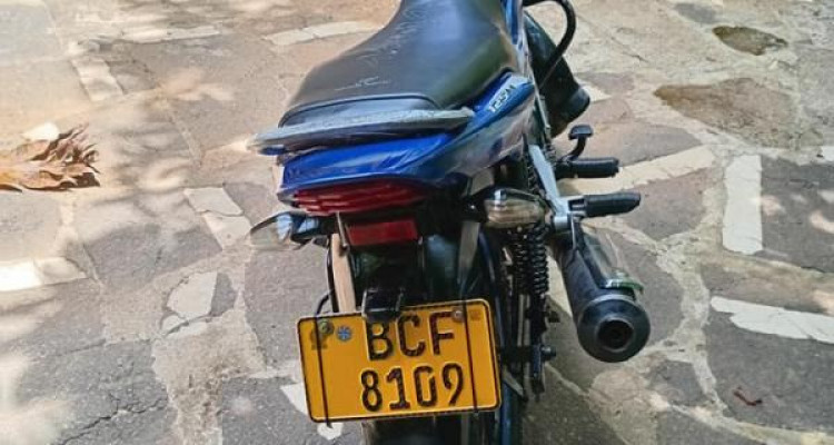BAJAJ DISCOVER 2015