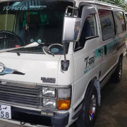 TOYOTA HIACE 1988