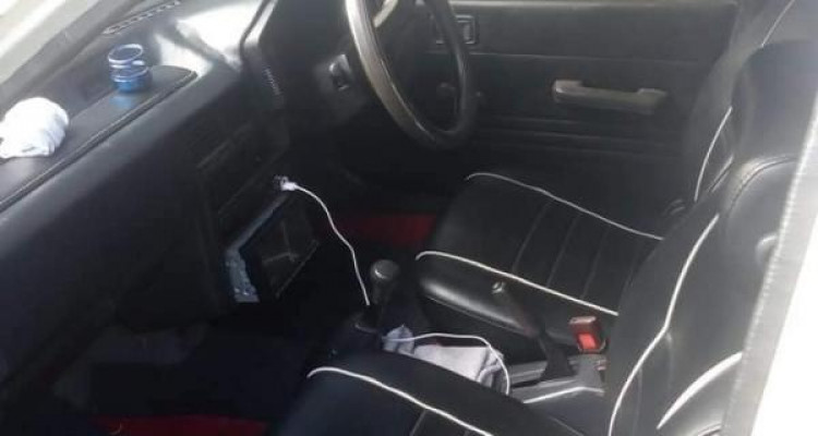 MAZDA FAMILIA 1988