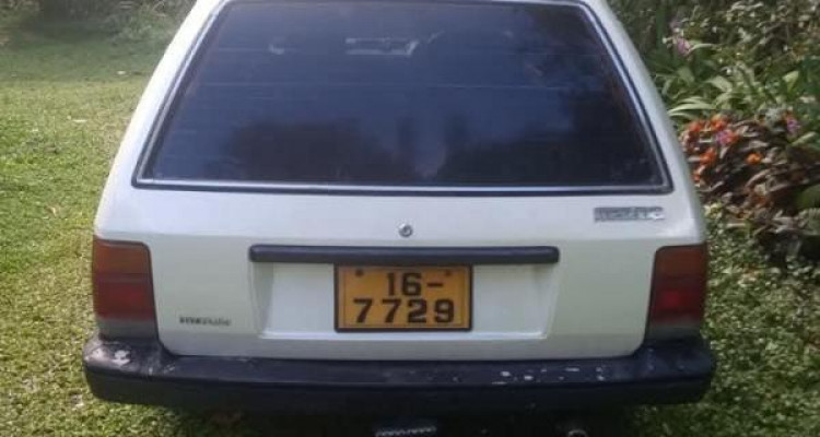 MAZDA FAMILIA 1988
