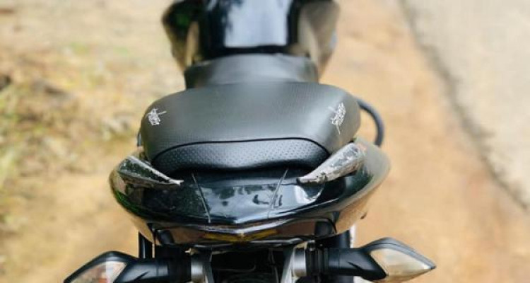 BAJAJ PULSAR 2014