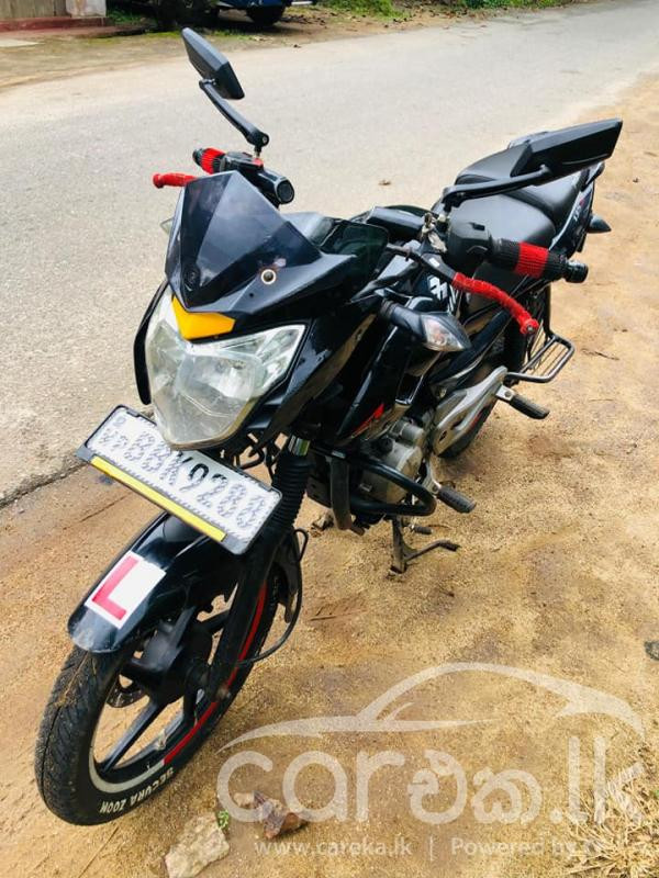 BAJAJ PULSAR 2014