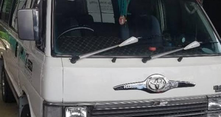 TOYOTA HIACE 1988