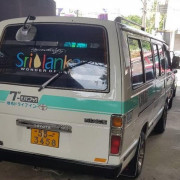 TOYOTA HIACE 1988