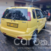 SUZUKI SWIFT 2001