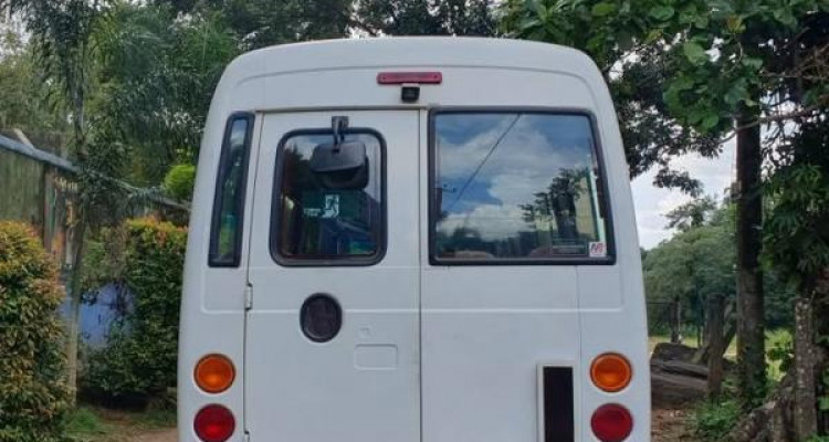 MITSUBISHI BOLA ROSA 2012