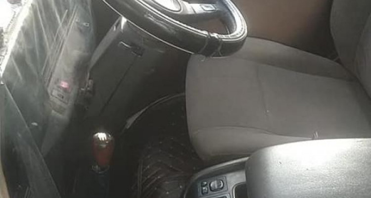 NISSAN CARAVAN 1984