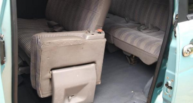 TOYOTA NOAH CR42 2000