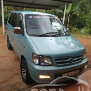 TOYOTA NOAH CR42 2000
