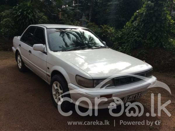 NISSAN BLUEBIRD 1990