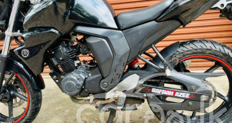 YAMAHA FZ 2016
