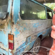TOYOTA LH30 1980