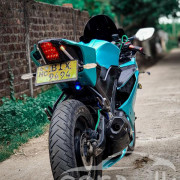 YAMAHA R15 2020